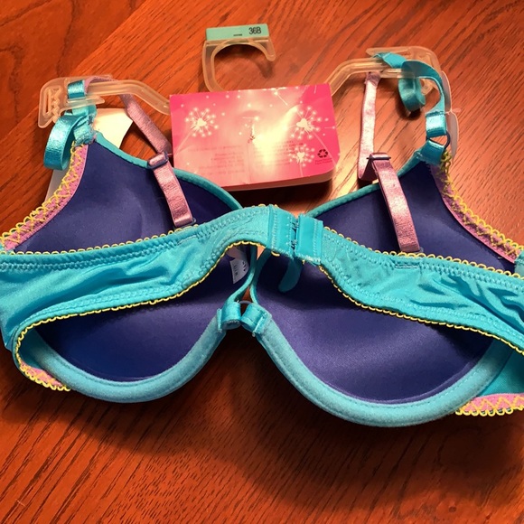 Blue Wonderbra - Picture 3 of 6